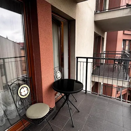 Balcony Pawia *